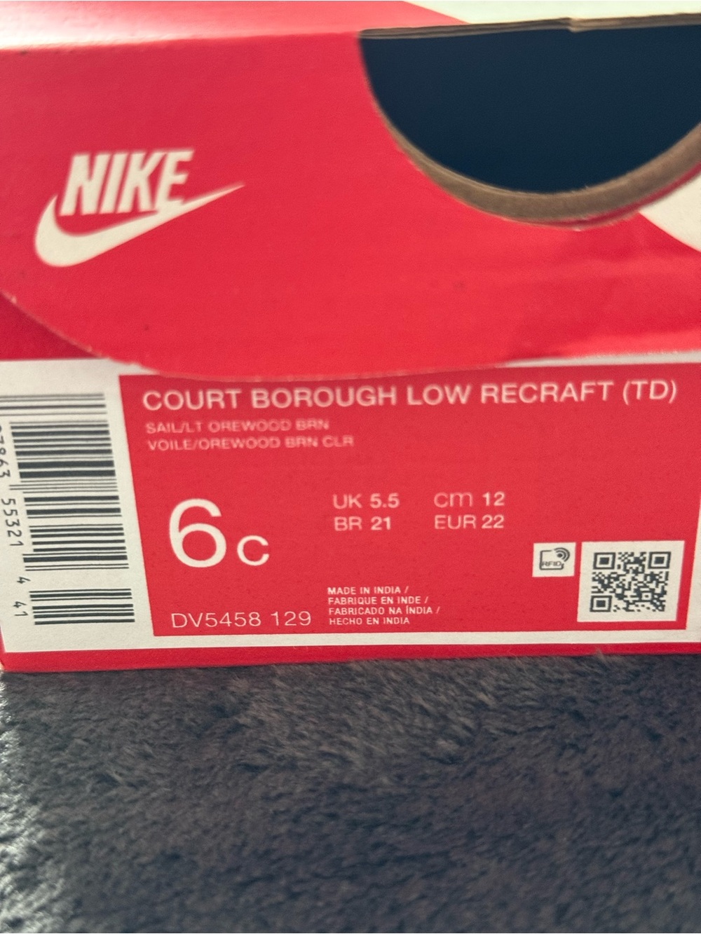 New in box Nike Kids purple and White low court borough recraft sneakers - Picture 4 of 8